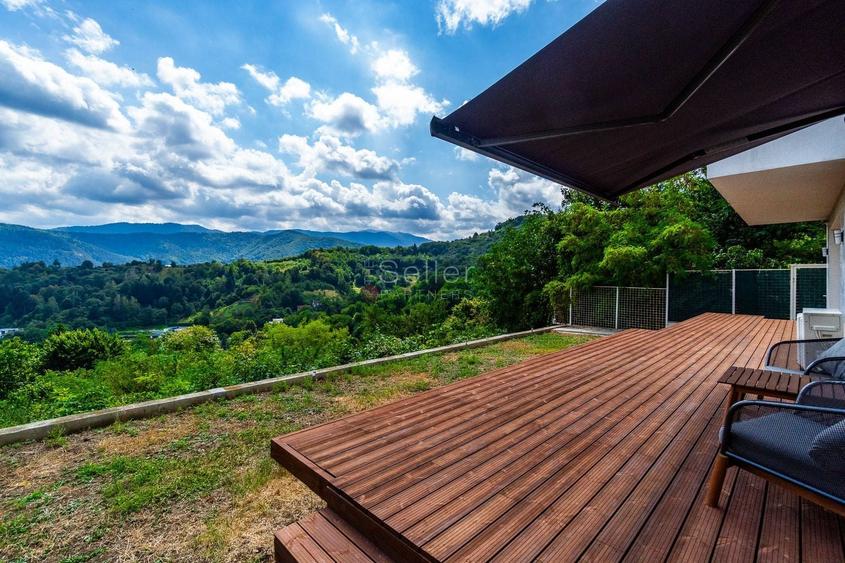 Apartament cu 3 camere decomandat, mobilat în Drumul Poienii