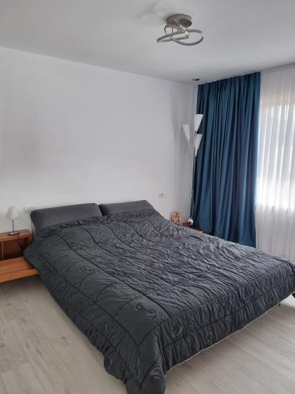 Casă individuală cu 4 camere cu Canalizare în Tunari