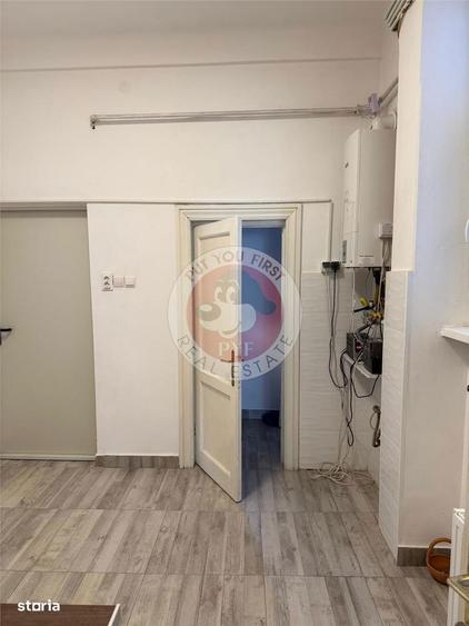 Apartament cu 3 camere decomandat în Romană