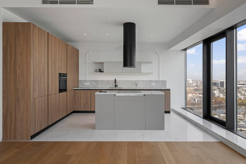 Apartament cu 4 camere semidecomandat, mobilat în Floreasca