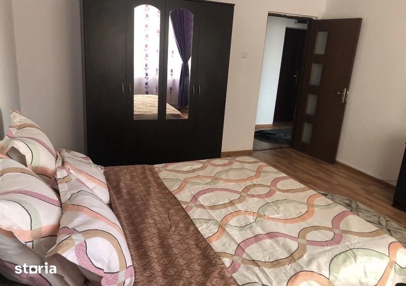 Garsonieră decomandată în Calea București