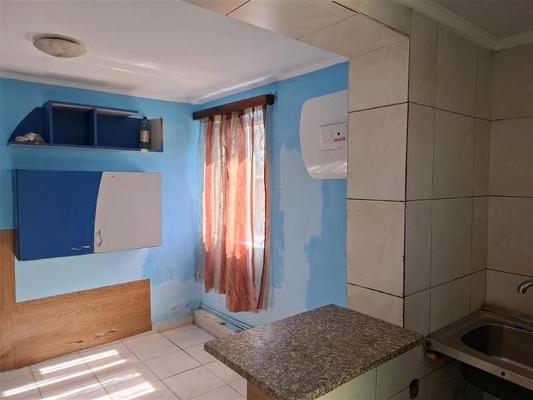 Casă individuală cu 5 camere cu Canalizare în Golești