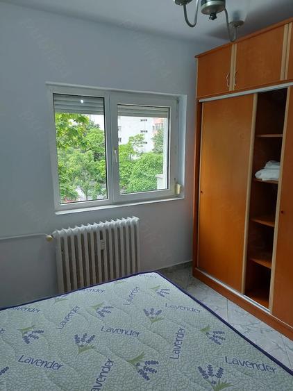 Apartament cu 2 camere decomandat în Moșilor
