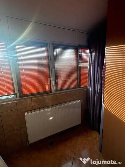 Apartament cu 2 camere decomandat în Apărătorii Patriei