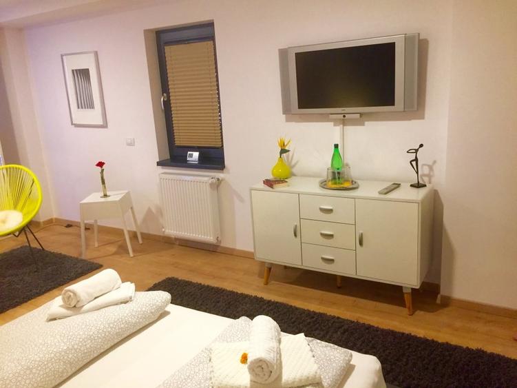 Duplex cu 3 camere cu Teren 700 Mp în Central