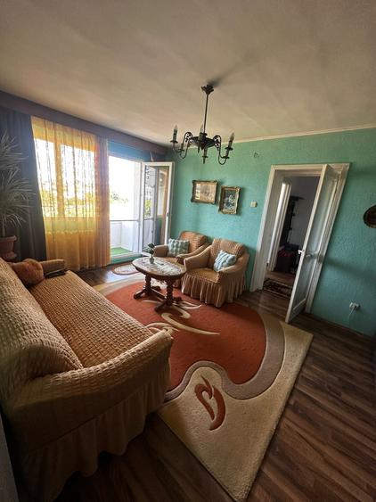Apartament cu 2 camere semidecomandat, mobilat în Podu Roș — fotografia 3