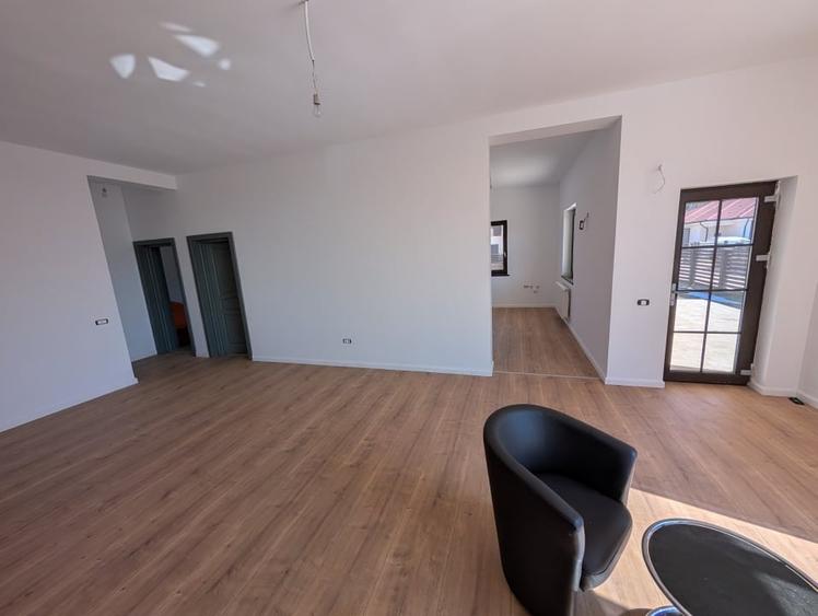 Casă individuală cu 4 camere cu Teren 500 Mp în Corbeanca