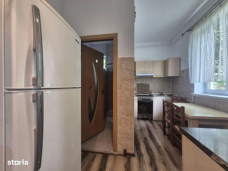 Exclusivitate-Apartament 2 camere decomandateVasile Goldis, langa RAR - 8