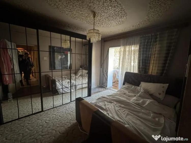 Apartament cu 3 camere decomandat în Ultracentral