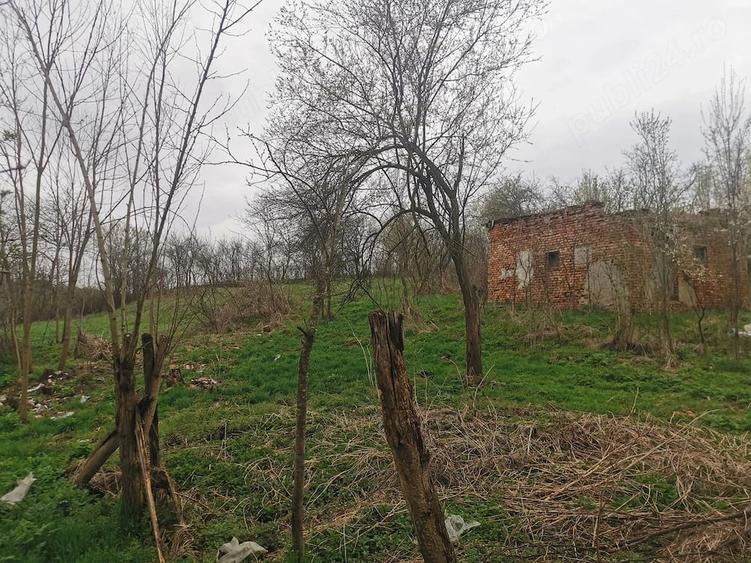 Teren de 1820 mp, în Ghirbom