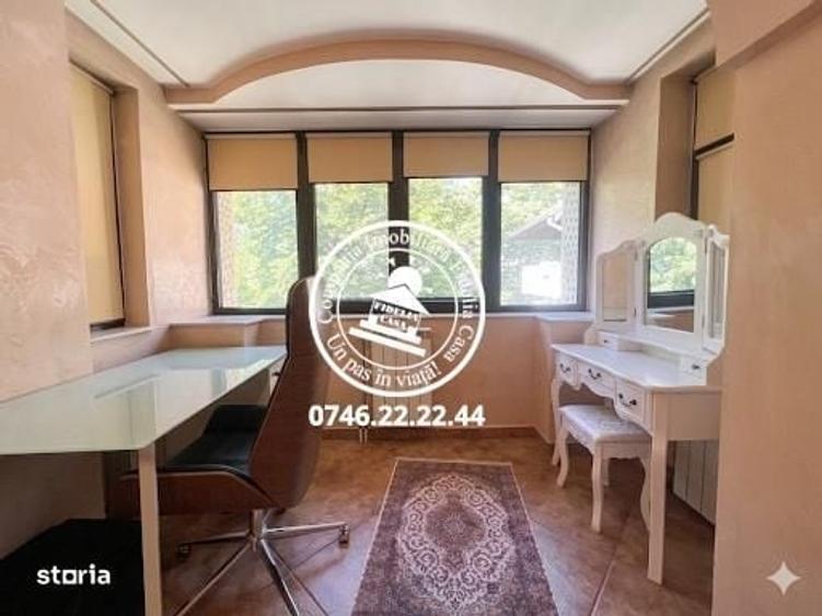 Apartament cu 4 camere în Târgu Cucu