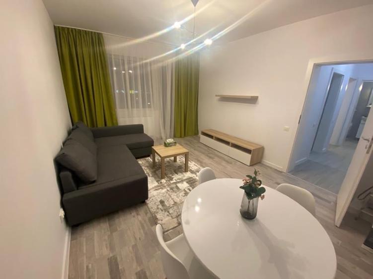 Apartament cu 2 camere decomandat, mobilat în Berceni
