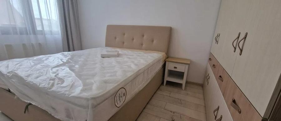 Apartament cu 2 camere semidecomandat, mobilat în Peninsula