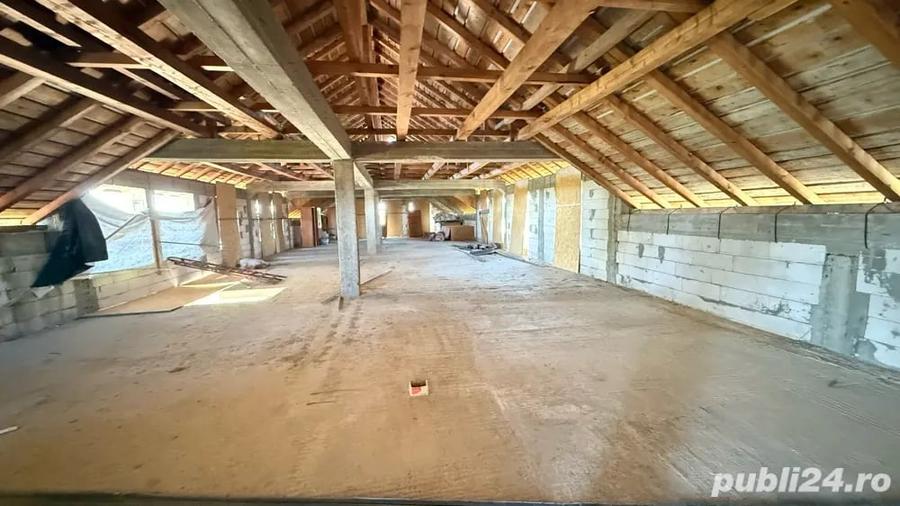 Casă cu 6 camere cu Teren 1628 Mp în Bungetu