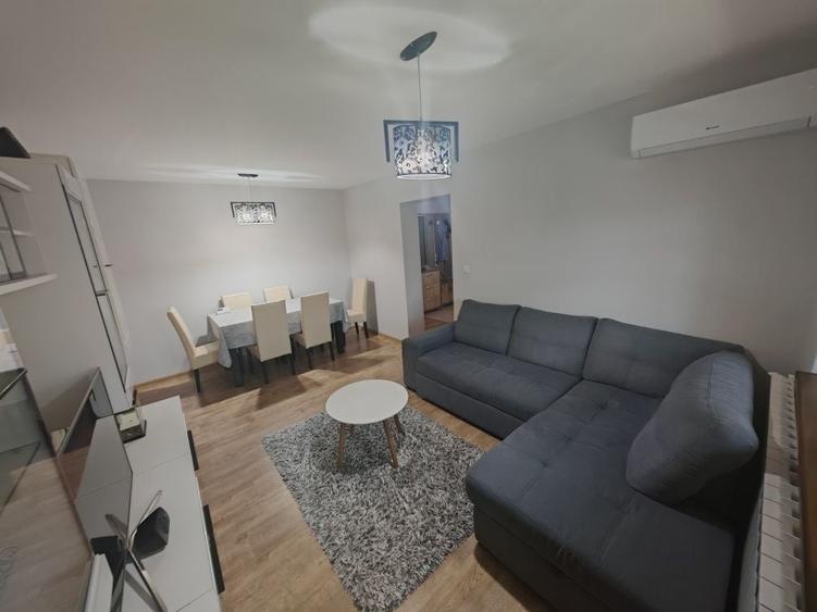 Apartament cu 3 camere semidecomandat în Exterior Vest