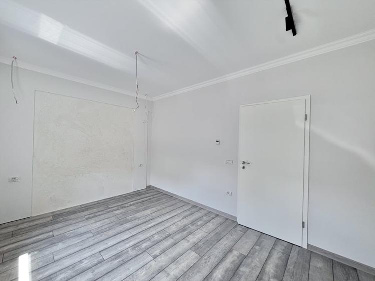Apartament cu 2 camere decomandat în Giroc