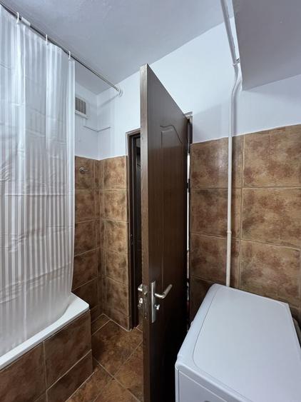 Apartament cu 2 camere decomandat în Capitol