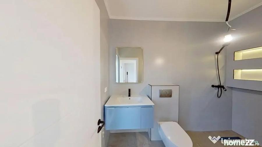 Casă cu 5 camere cu Teren 420 Mp în Central