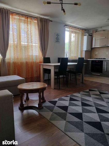 Apartament cu 3 camere în Florești