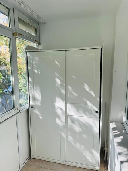 Apartament cu 3 camere decomandat în Drumul Taberei
