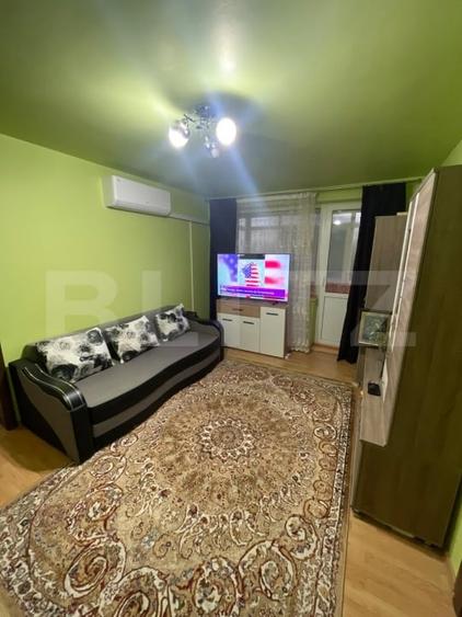 Apartament cu 3 camere semidecomandat, mobilat în Brazda lui Novac