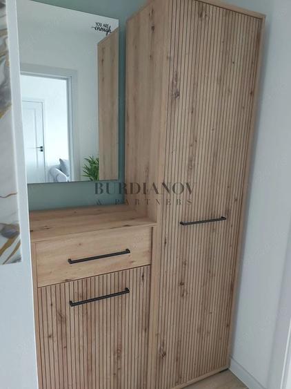 Apartament cu 2 camere semidecomandat în Titan