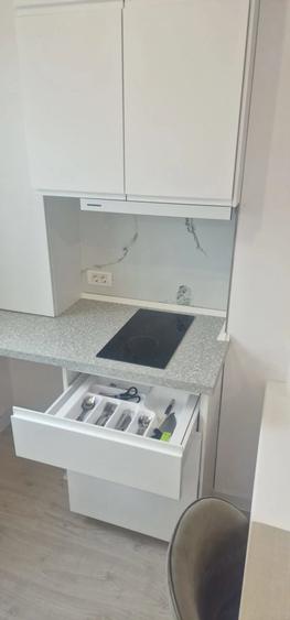 Garsonieră decomandată în Central