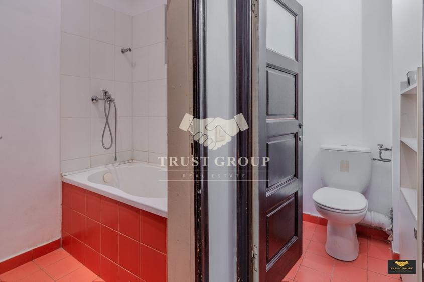 Apartament cu 8 camere decomandat, mobilat în Panduri