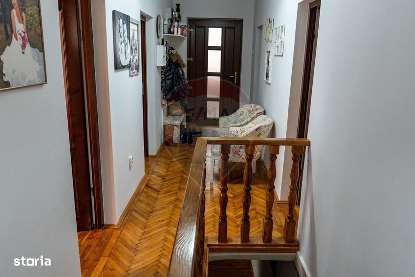 Casă cu 4 camere în Hășdat