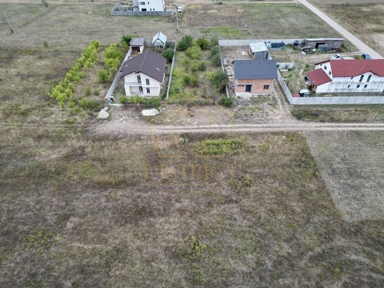 Teren Construcții intravilan de 618 mp, în Moșnița Veche