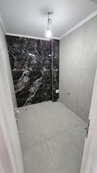 Apartament cu 3 camere decomandat în Kamsas