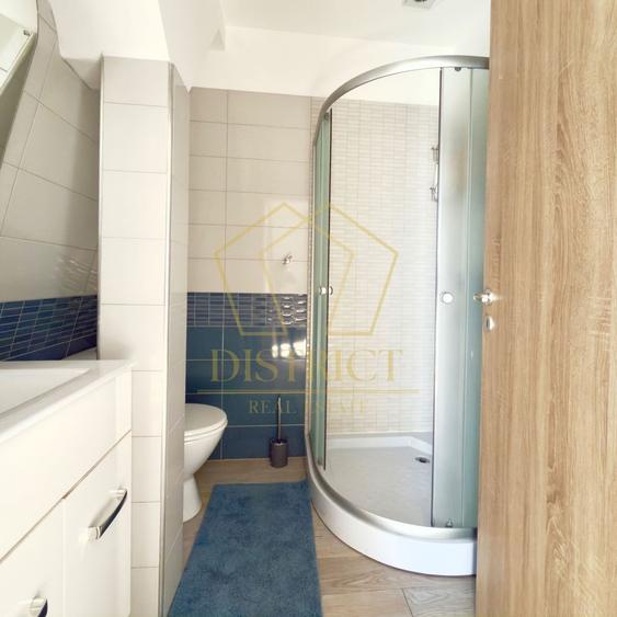 Apartament cu 3 camere decomandat, mobilat în Torontalului
