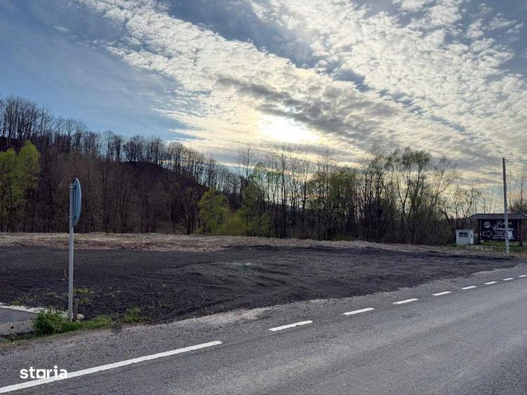 Teren de 1589 mp, în Baru