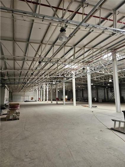Spațiu industrial, de 580 mp, în Vest