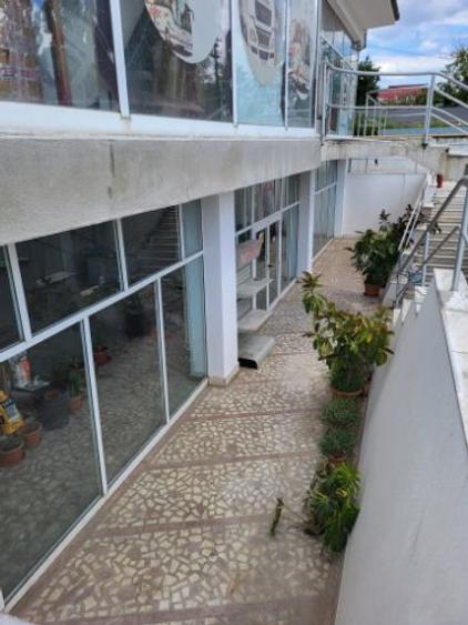 Spațiu comercial, de 237 mp, în Alexandriei