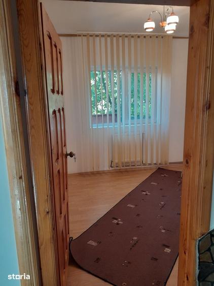 Casă cu 6 camere cu Teren 425 Mp în Micro 3