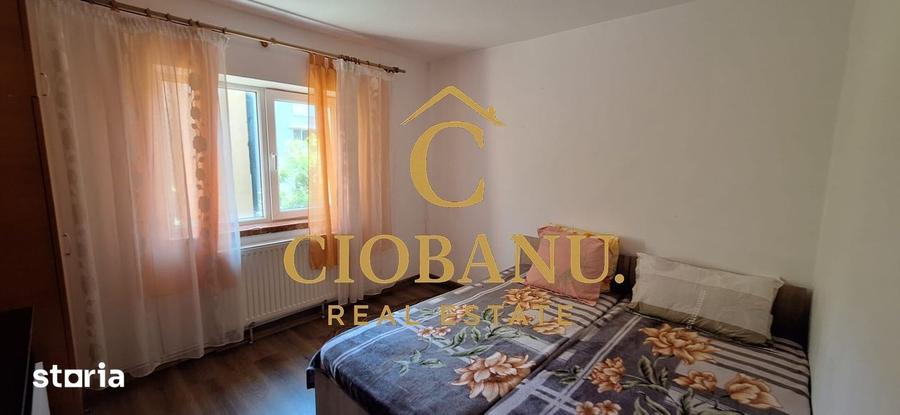 Apartament cu 3 camere decomandat în Craiovița Nouă