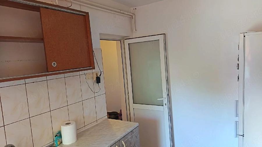 Apartament cu 2 camere semidecomandat în Exterior Vest
