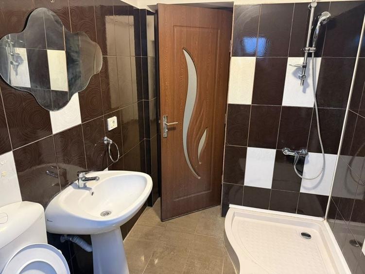 Apartament cu 2 camere decomandat în Burdujeni