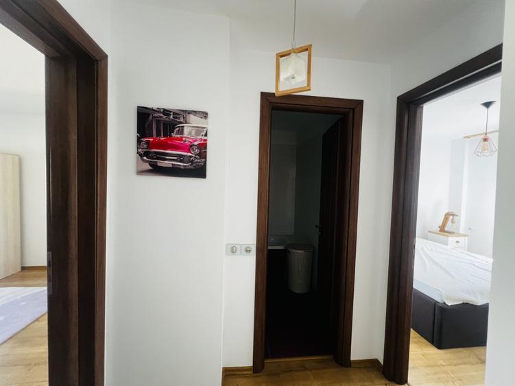 Apartament cu 3 camere decomandat în Drumul Taberei