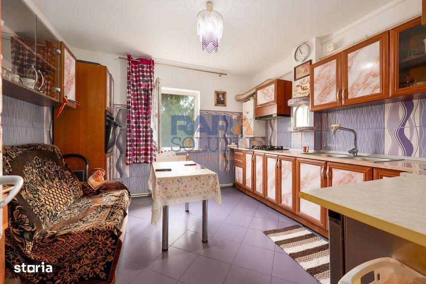 Apartament cu 3 camere decomandat în Horia