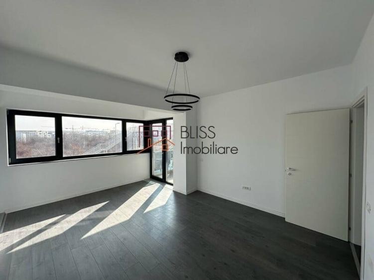 Apartament cu 3 camere decomandat în Pipera