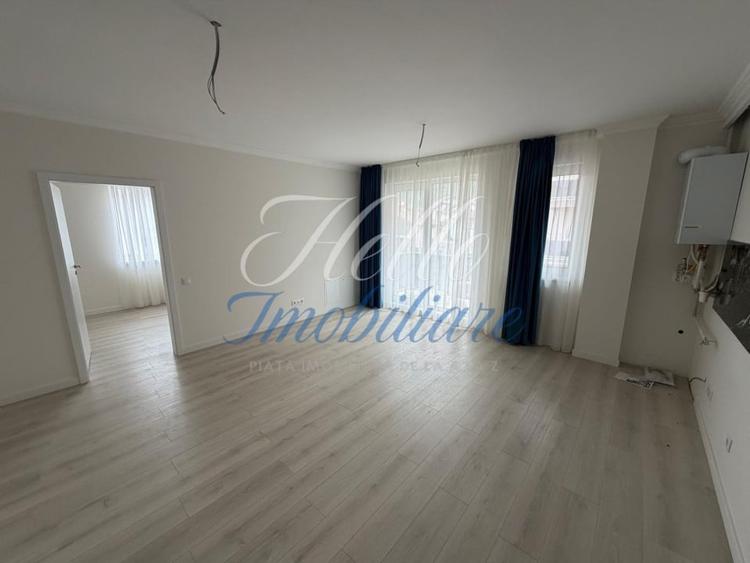 Apartament cu 3 camere decomandat în Florești