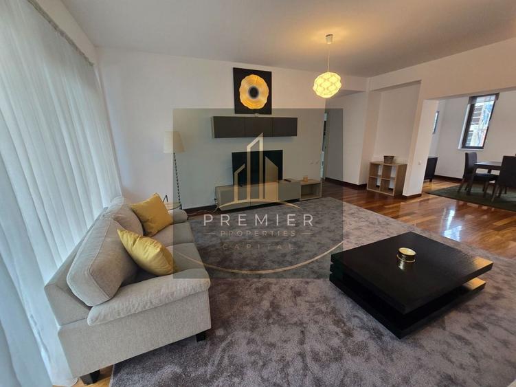 Apartament cu 4 camere decomandat în Herăstrău