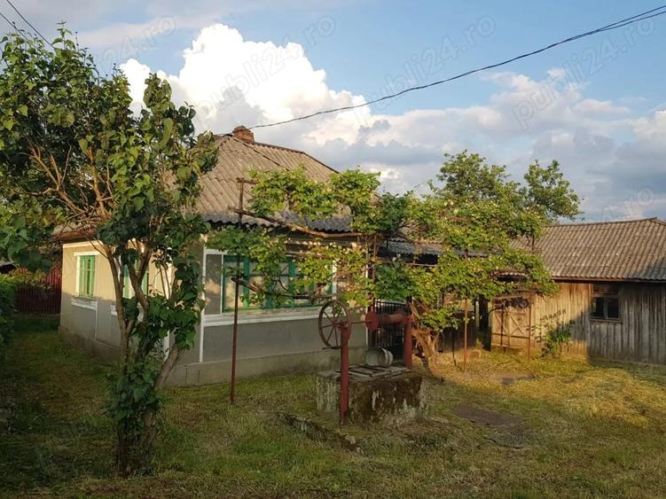 Casă cu 3 camere cu Teren 3867 Mp în Central