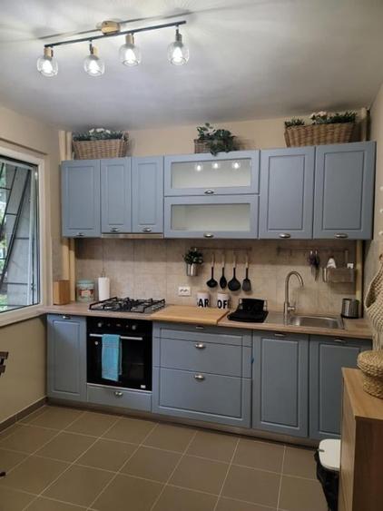 Apartament cu 2 camere semidecomandat în 1 Mai
