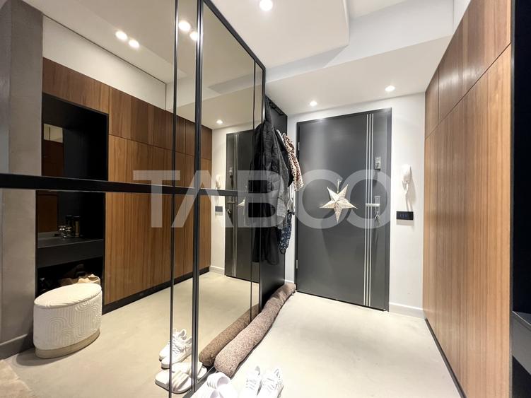 Apartament cu 3 camere semidecomandat, mobilat în Mănăștur