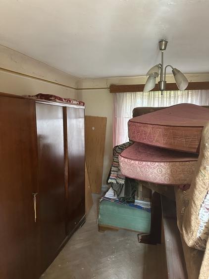 Casă cu 4 camere în Tătărani
