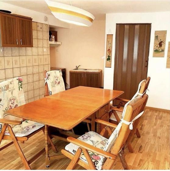 Casă cu 4 camere în Ultracentral