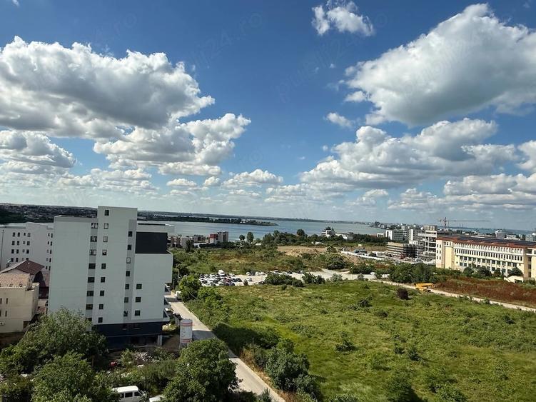 Apartament cu 2 camere semidecomandat, mobilat în Aurel Vlaicu